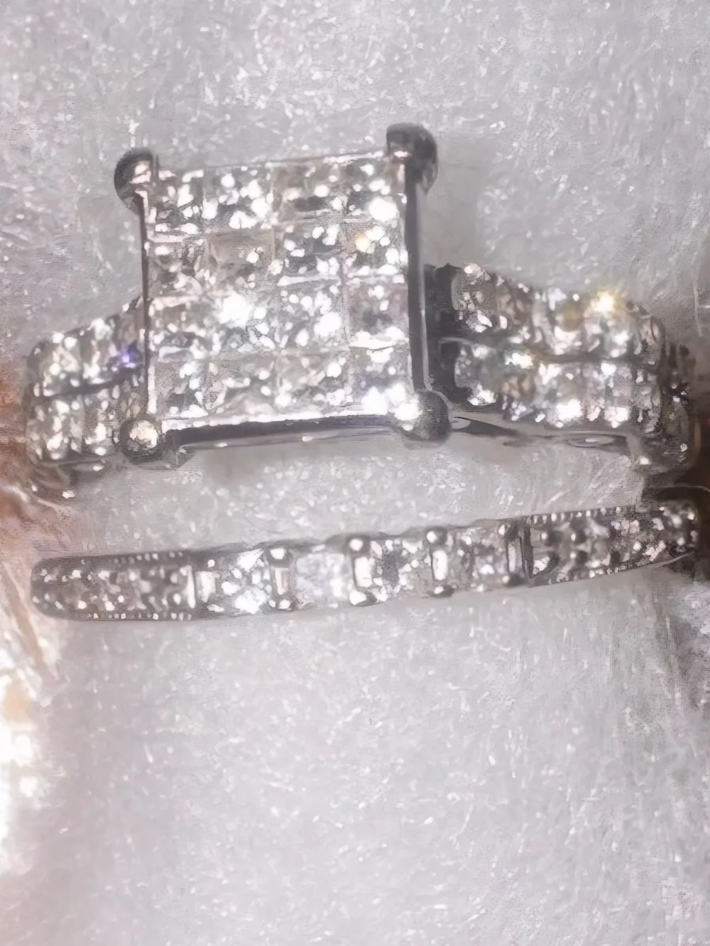 Antique Inspired Bridal Ring Set in White Gold - Sparkling Clear Stones